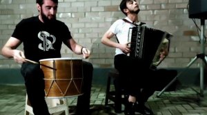 Вота Пондар! Чеченцы рвут Аккордеон и барабан.