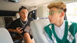 Ботан Купил САМУЮ ДОРОГУЮ Машину в САМОМ МАЛЕНЬКОМ ГОРОДЕ!