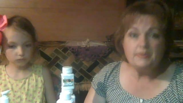 Открываем 2 посылки Амвей с Маруськой. Из Казахстана в Россию. смотреть онлайн