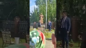 памятник нашей Хания Фархи