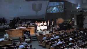 Пение «Снова подойду к тому кресту…» — группа