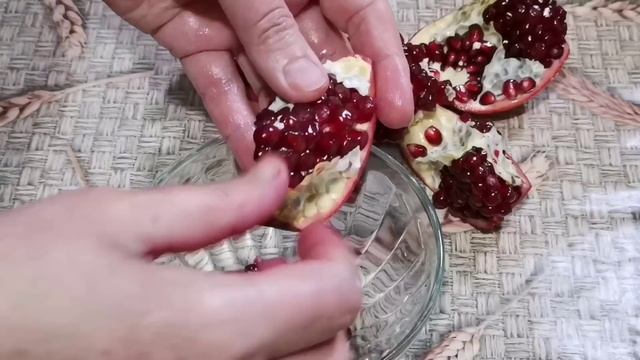 Красивый и Вкусный САЛАТ ГРАНАТОВЫЙ БРАСЛЕТ Салат с Курицей, Гранатом и Орехами