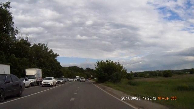 23июня 2017г.Раменский ж.д переезд.Удар рукой по зеркалу. смотреть онлайн