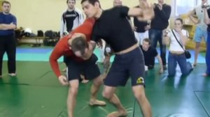 Удушающий прием «Гильотина» (guillotine choke - no gi)