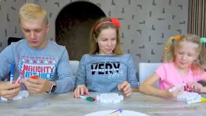 МИЛАНА РЕШИЛА Украсить ЁЛКУ или 3 МАРКЕР ЧЕЛЛЕНДЖ Елочные ИГРУШКИ от Family Box1