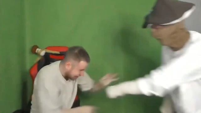 ПАПА ГРИБ vs Бандиты | 2021 VS 2023 [Нападения на ТикТака] смотреть онлайн