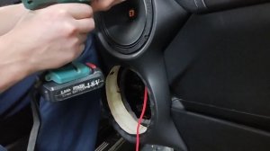 установка фронта в Lada Niva Urban. установка динамиков DL Audio Raven 165, Raven 200