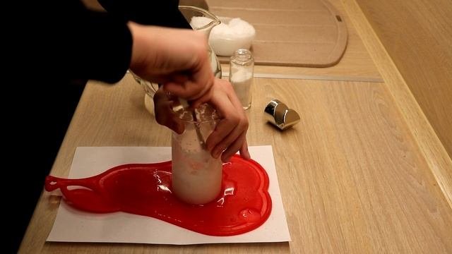 МГНОВЕННАЯ ЗАМОРОЗКА!ПРИМОРАЖИВАНИЕ СОСУДА К ПОВЕРХНОСТИ! Примораживание стакана / Опыт №1