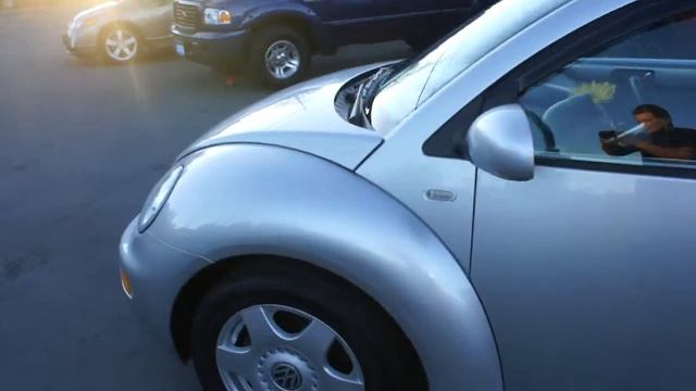 2001 VOLKSWAGEN BEETLE AT KOLENBERG MOTORS LTD смотреть онлайн