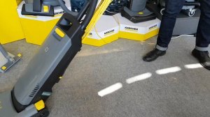 Щеточный пылесос Karcher CV 48/2