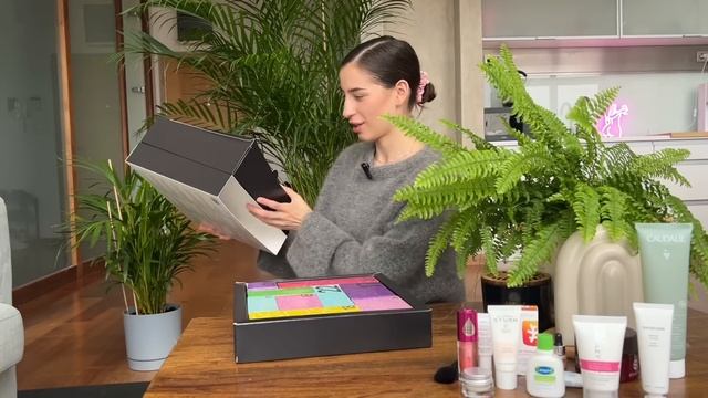 Открываем Адвент от ASOS 2023 Наполнения на 400$, проверим! смотреть онлайн