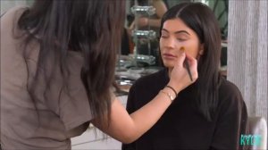 Kylie Jenner | Complete Make Up Tutorial By Hrush?