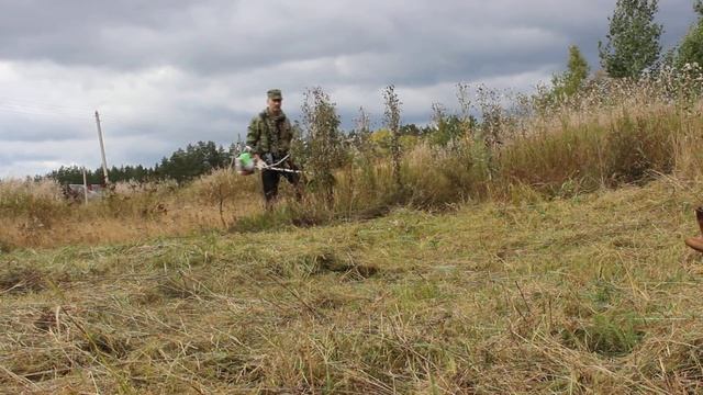 Третий день в деревне! Покос травы... смотреть онлайн