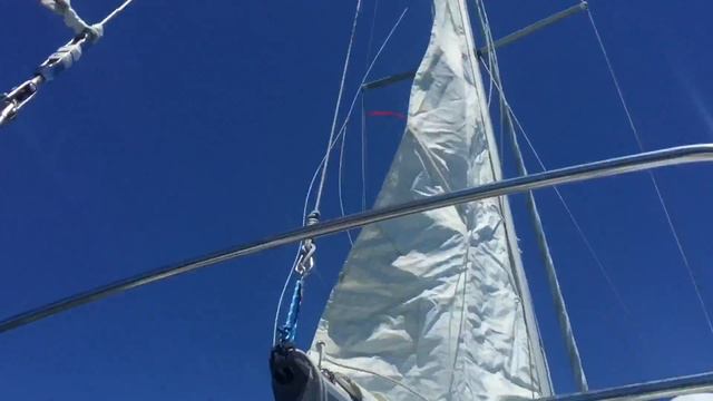 Я на яхте, уплыли в открытый океан!??? смотреть онлайн