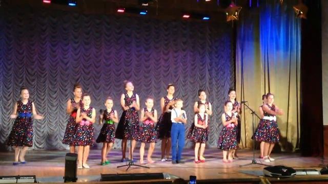 "Образцовый" коллектив ансамбль эстрадной песни Планета детства