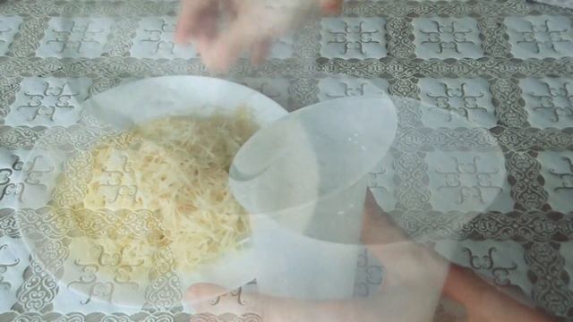 Очень вкусный салат? Цезарь с креветками!? Рецепт с оригинальным соусом✨