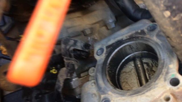 KIA RIO 3_ промывка дроссельной заслонки смотреть онлайн