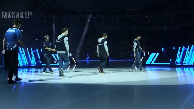 Что такое НАСТОЯЩИЙ КИБЕРСПОРТ - Влог Михакера смотреть онлайн