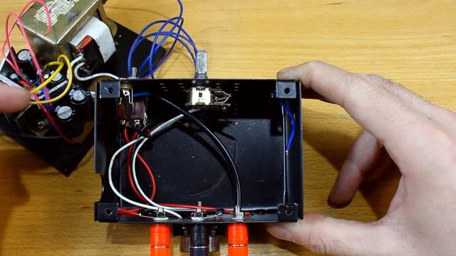 Мощный и Компактный Усилитель из Старого Магнитофона | Power Amplifier