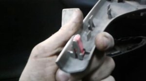 разборка обшивки передней двери на Toyota Corolla 2008г.