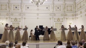 Г.Динику. Мартовский хоровод