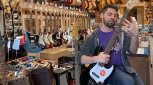 Bass Comparison: Precision Bass vs Jazz Bass vs Ibanez SR300E
