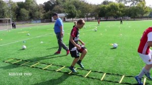 Секция по футболу в Кизляре ведет набор детей
