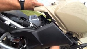 Как поменять воздушный фильтр на Suzuki V-Strom DL1000 | Замена воздушного фильтра своими руками.