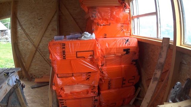 УТЕПЛЕНИЕ НАЧАЛОСЬ!!! //ДЕНЬ В ДЕРЕВНЕ смотреть онлайн