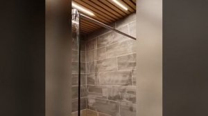 Стационарное-неподвижное душевое ограждение из закаленного-ударопрочного стекла под заказ