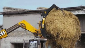 КОМПЛЕКСНОЕ РЕШЕНИЕ ДЛЯ ВАШЕЙ ФЕРМЫ - Телескопические погрузчики JCB
