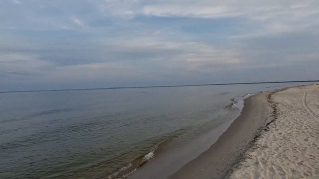 🚫Купаться запрещено! Но на берег тянет!💥Много непонятного мусора... смотреть онлайн