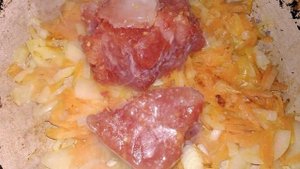 Летний борщ с молодой капустой