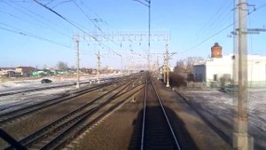 Убегая от солнца - ст. Называевская (г.Называевск, Омская обл.) ЗСЖД из окна электровоза