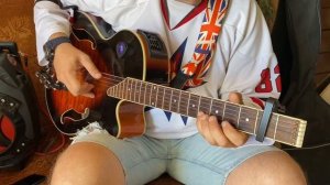 Безголовая электроакустическая гитара. пример звучания