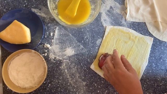 Хрустики из слоеного теста с прошутто. Супер сырные палочки