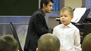 Жил на свете старичок