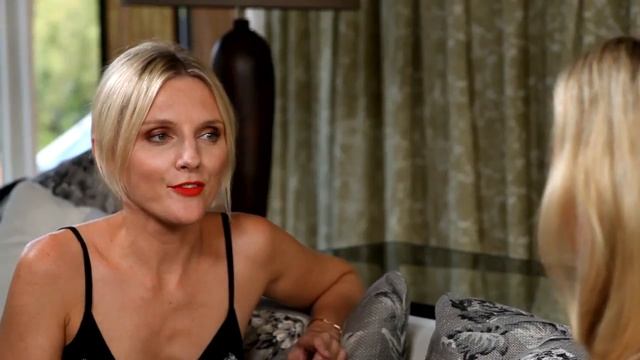 Kate Hudson Talks Personal Style | Harper's Bazaar The Look смотреть онлайн