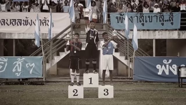 Необычная мусульманская деревня посреди моря, прославившаяся на весь мир! смотреть онлайн