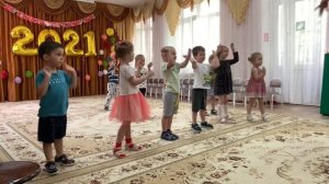 Занятие по ритмике дети 3х лет