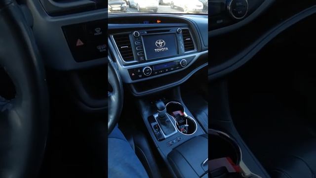 Toyota Highlander 2015 год. Trade in приёмка авто. запуск двигателя, приборная панель, салон.