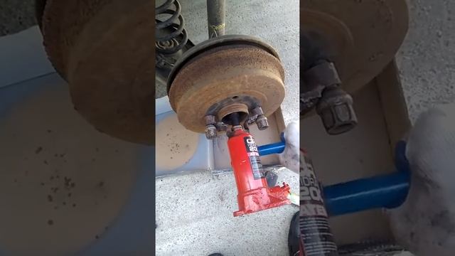 Brake drum easy remove смотреть онлайн