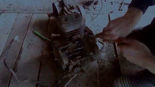 Ремонт Honda Lead-AF20/МАСЛО В ДВИГАТЕЛЕ/500 МЛ МАСЛА В ДВИЖКЕ//ЧАСТЬ 2 смотреть онлайн