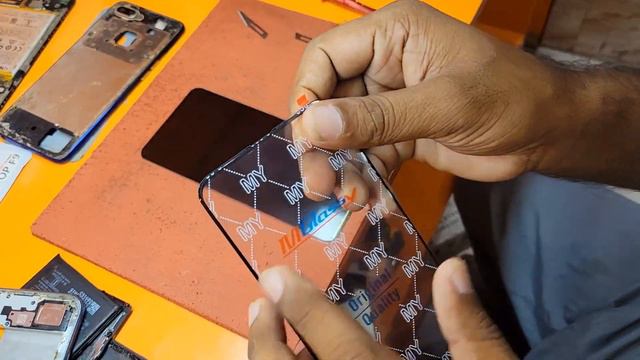 Замена экрана How To Fix a Cracked Huawei Phone Screen at Home  Broken glass replacement