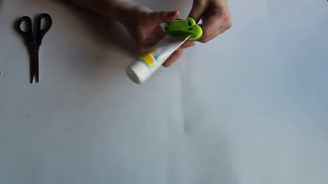 Выдавливатель для зубной пасты смотреть онлайн