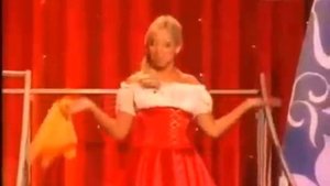 На 10 девчонок по статистике 9 ребят