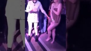 Разделась в клубе ради 15 тыс.