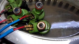 Чистка форсунок в ультразвуковой ванне.