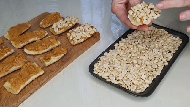 Бананы с арахисом в шоколадной глазури