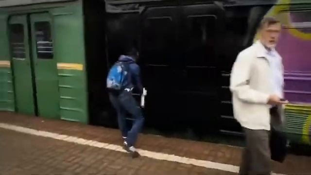 Разрисовали вагон) (не наше) смотреть онлайн